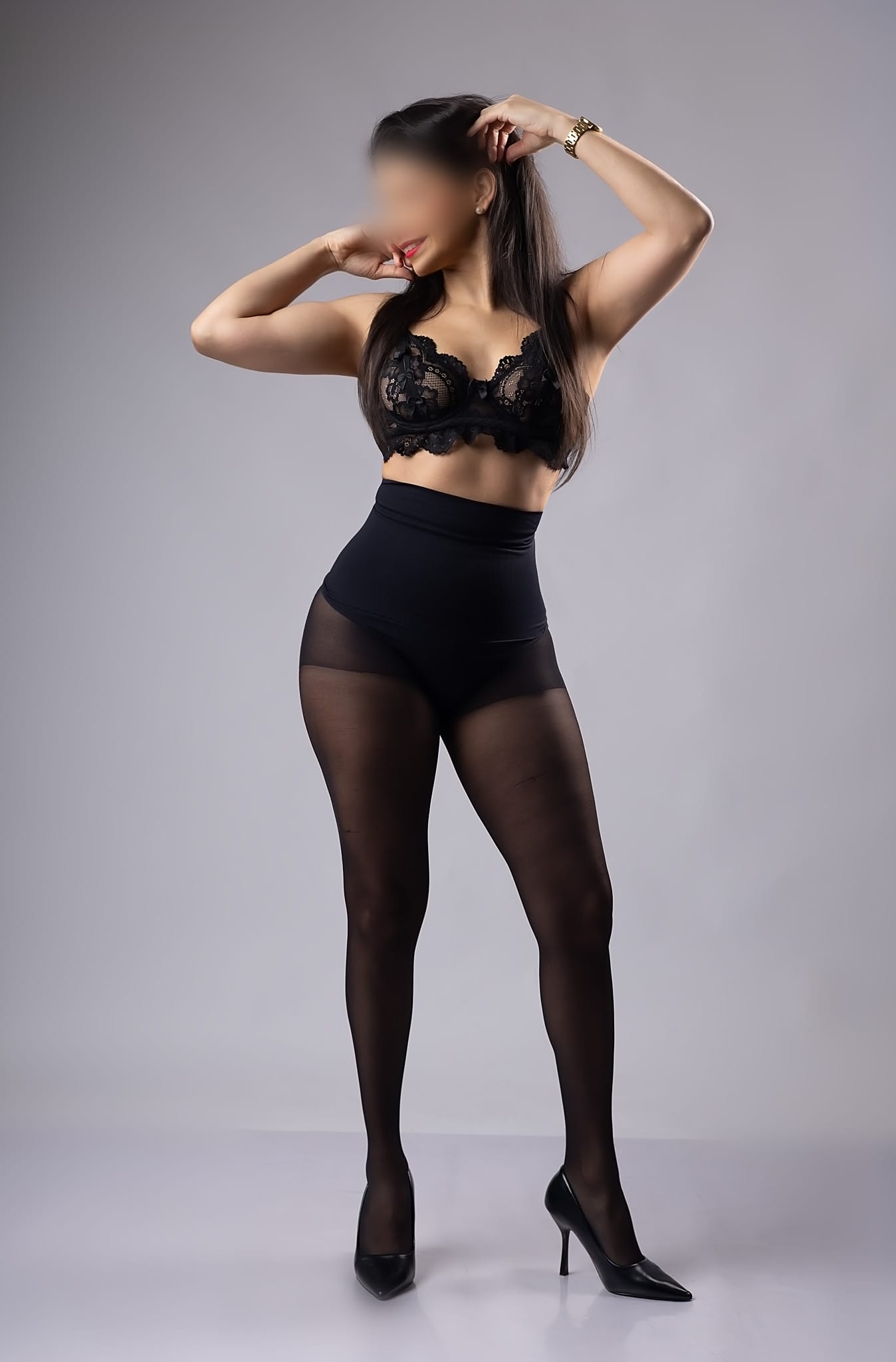 Somassagens - Selena F Somassagens - Selena F