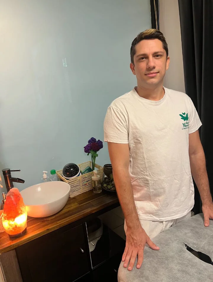 Somassagens - James Somassagens - James