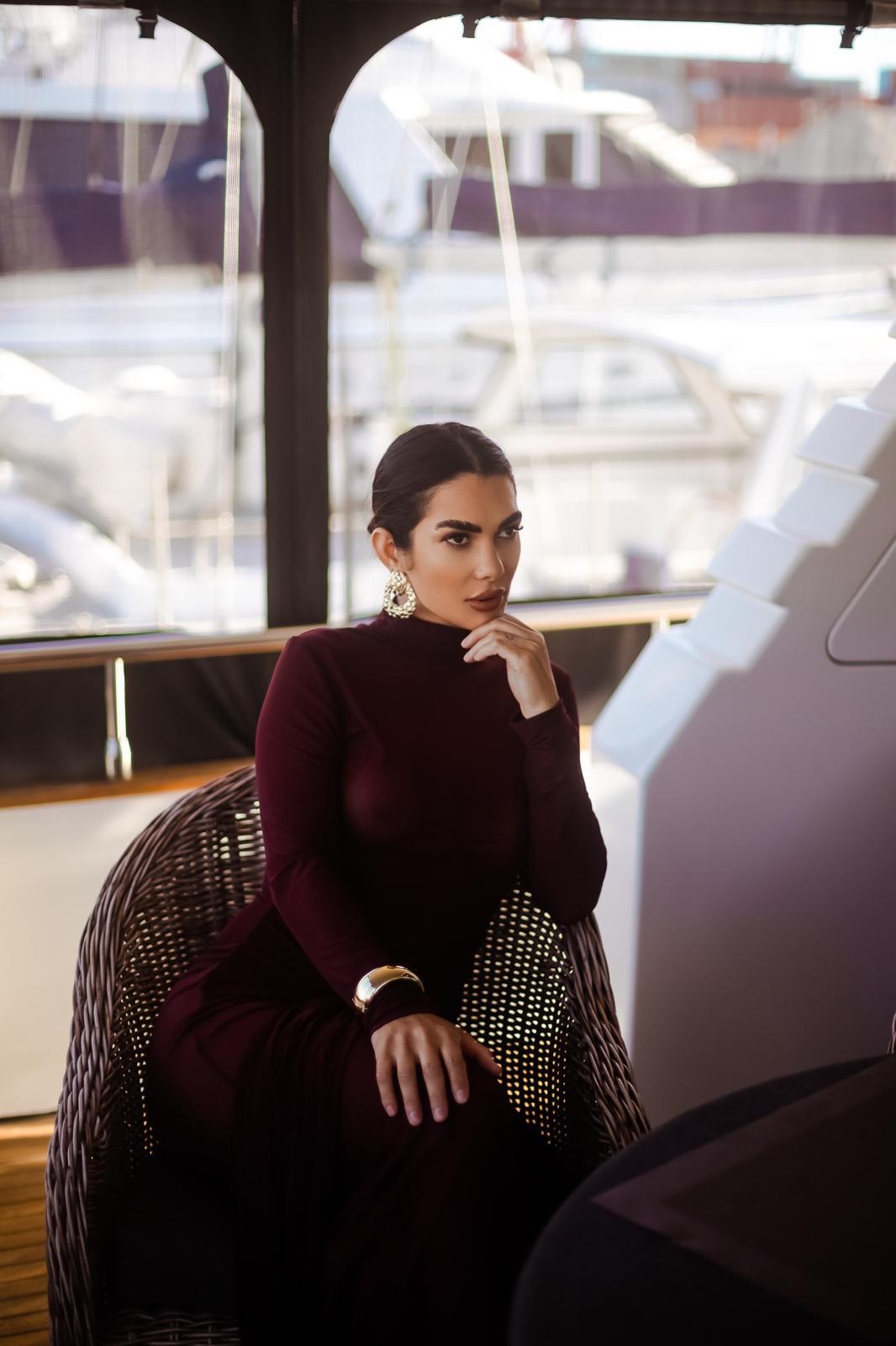 Somassagens - Julia Somassagens - Julia