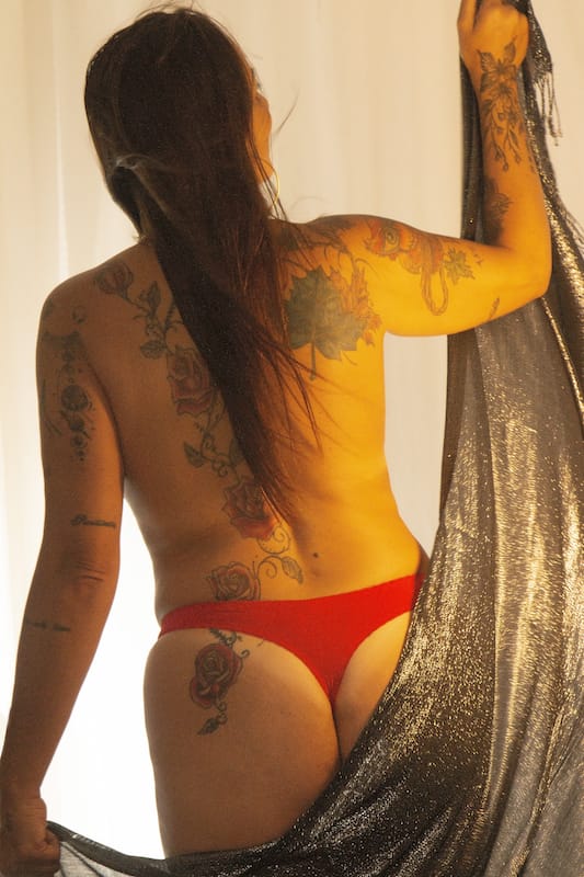 Somassagens - D&eacute;bora Magn&oacute;lia